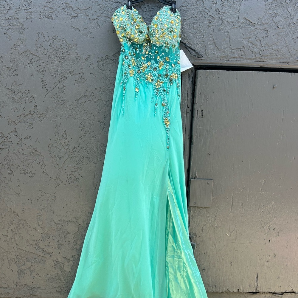 Elegant Aqua Evening Gown